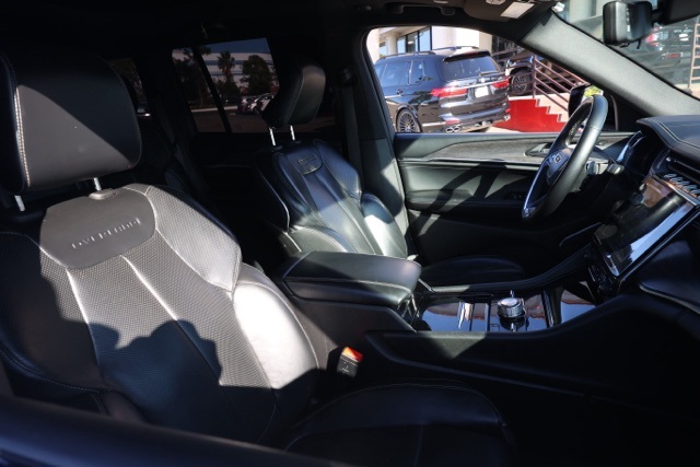 2022 Jeep Grand Cherokee Overland photo 19