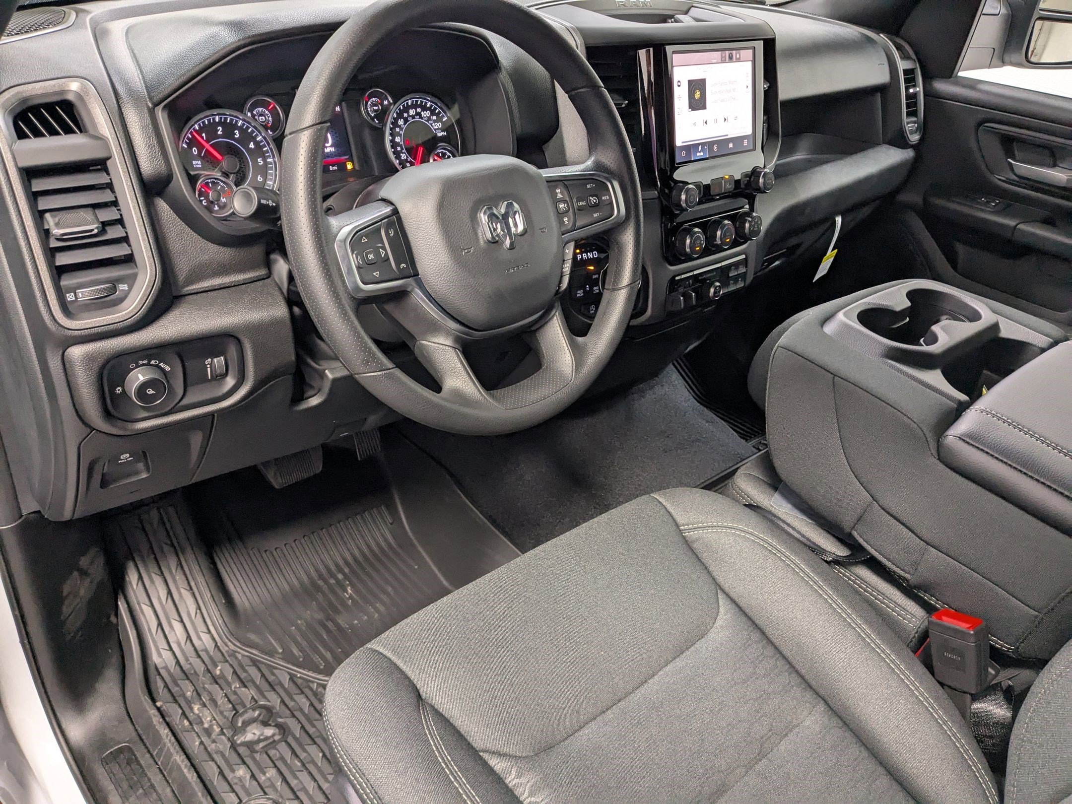 2025 Ram 1500 Tradesman photo 7