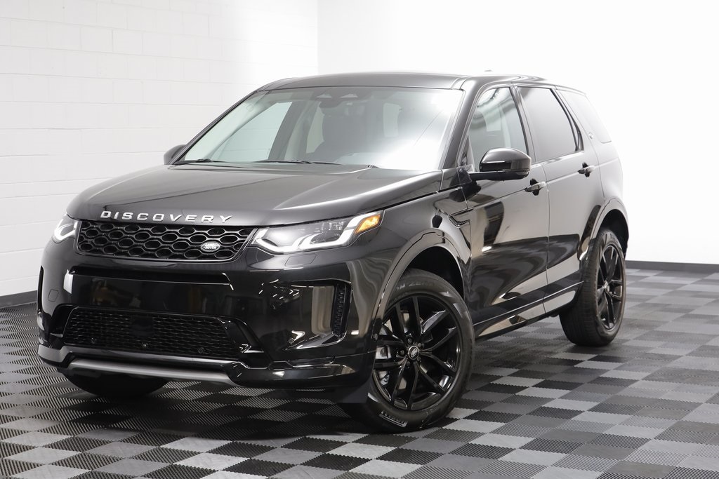 2025 Land Rover Discovery Sport S's photo