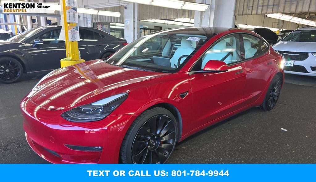 2022 Tesla Model 3 Performance's photo