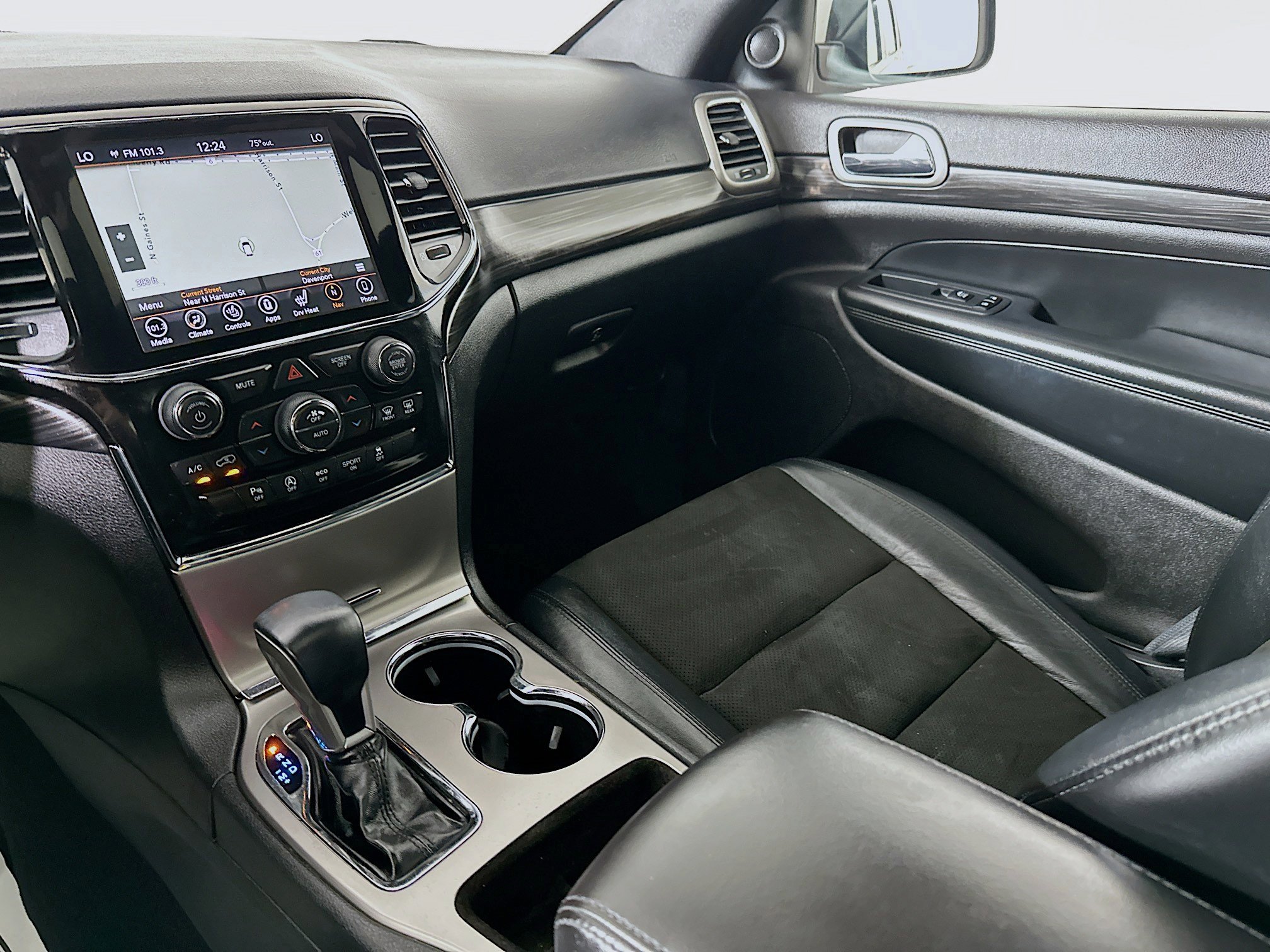 2021 Jeep Grand Cherokee Laredo X photo 20