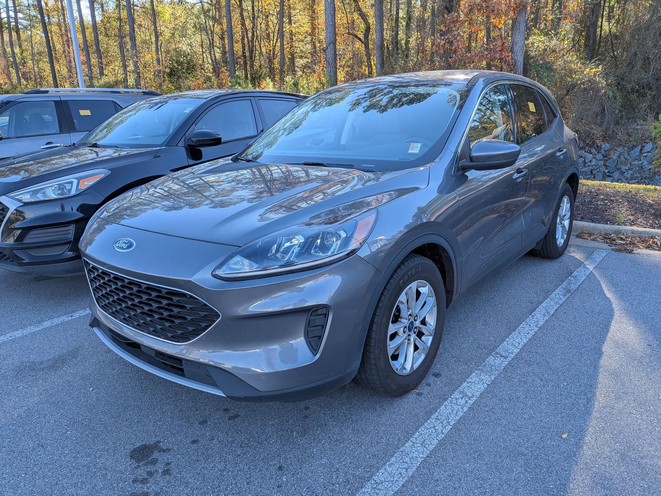 2021 Ford Escape SE photo 3