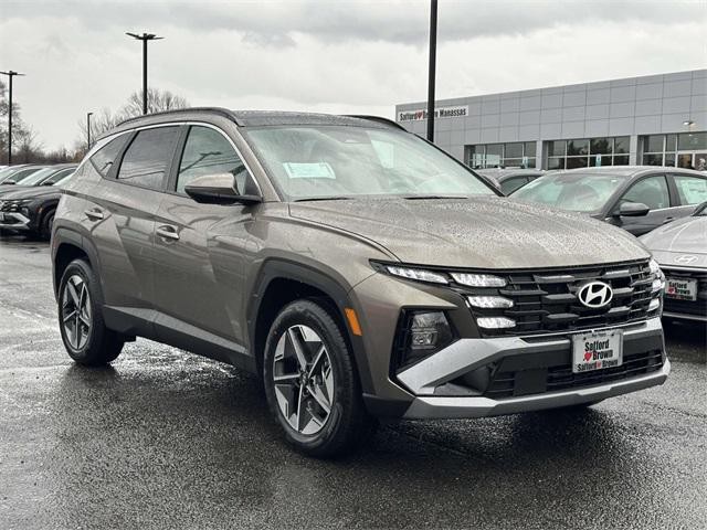 New 2025 Hyundai TUCSON HYBRID SEL Convenience 4D Sport Utility in ...