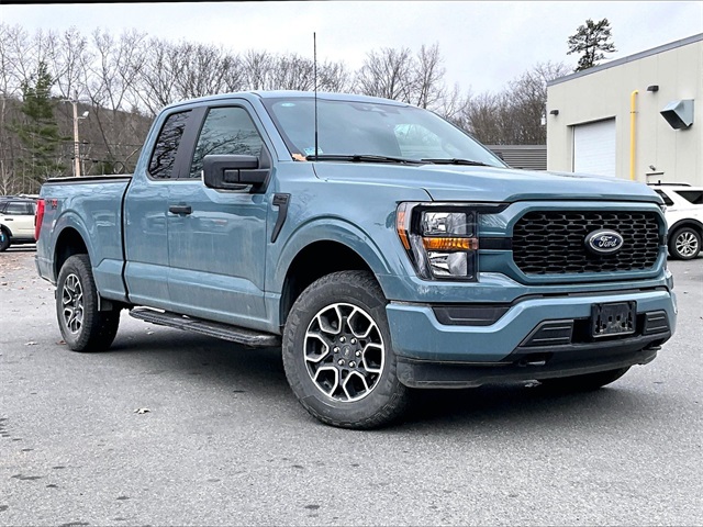 2023 Ford F-150 XL's photo