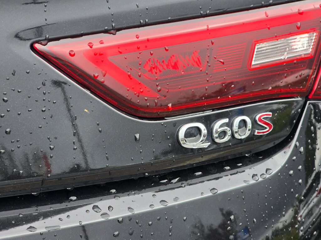 2019 Infiniti Q60 Red Sport 400 photo 11