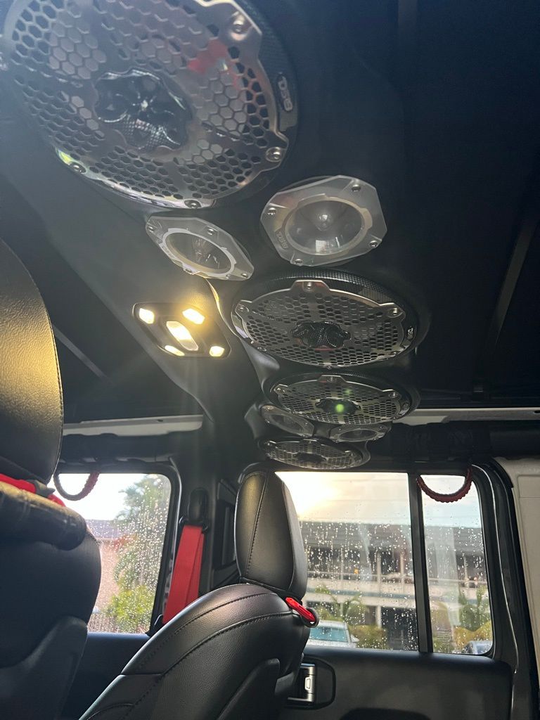 2020 Jeep Wrangler Unlimited Rubicon photo 8