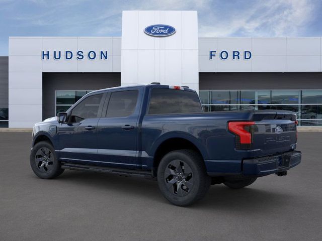 2025 Ford F-150 Lightning photo 4