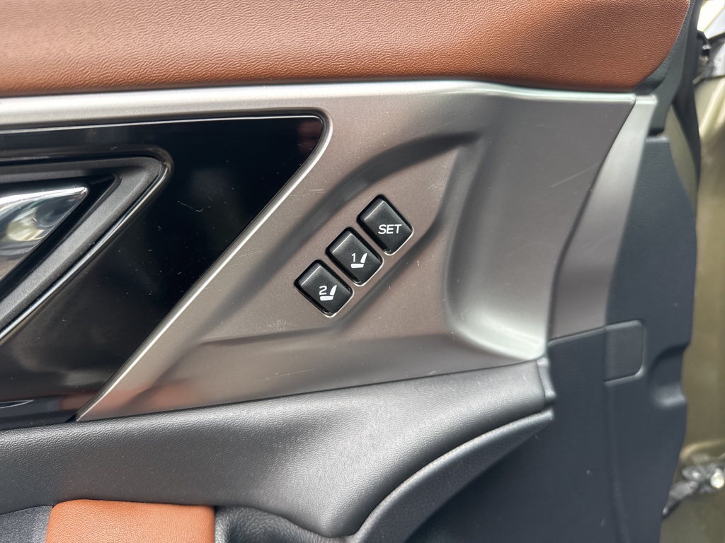 2021 Subaru Outback Touring XT photo 11