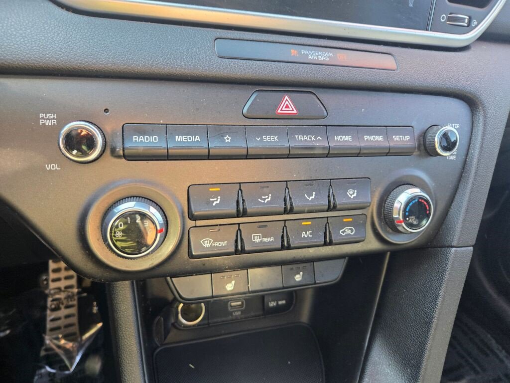 2020 Kia Sportage S photo 21
