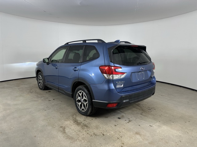 2020 Subaru Forester Premium photo 9