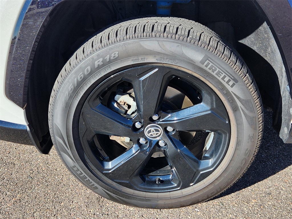 2020 Toyota RAV4 Hybrid XSE photo 19