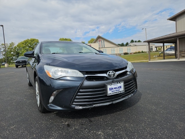 2017 Toyota Camry XLE XSE photo 9