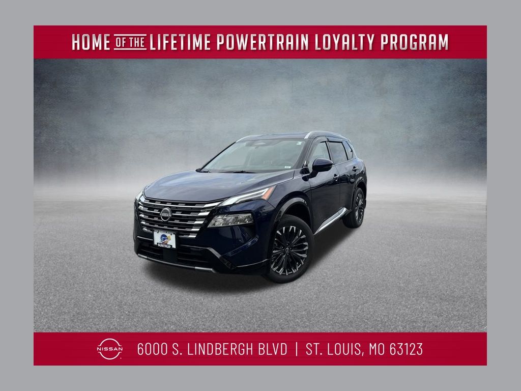 2025 Nissan Rogue Platinum's photo