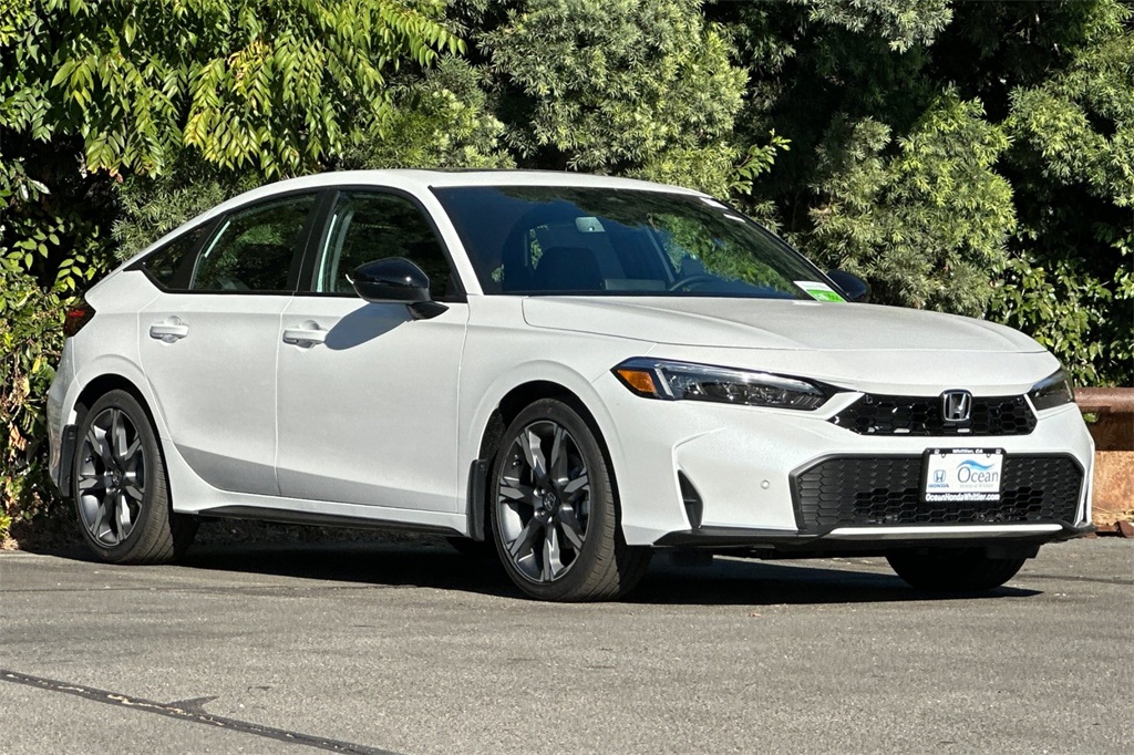 2025 Honda Civic Hybrid Sport Touring photo 2