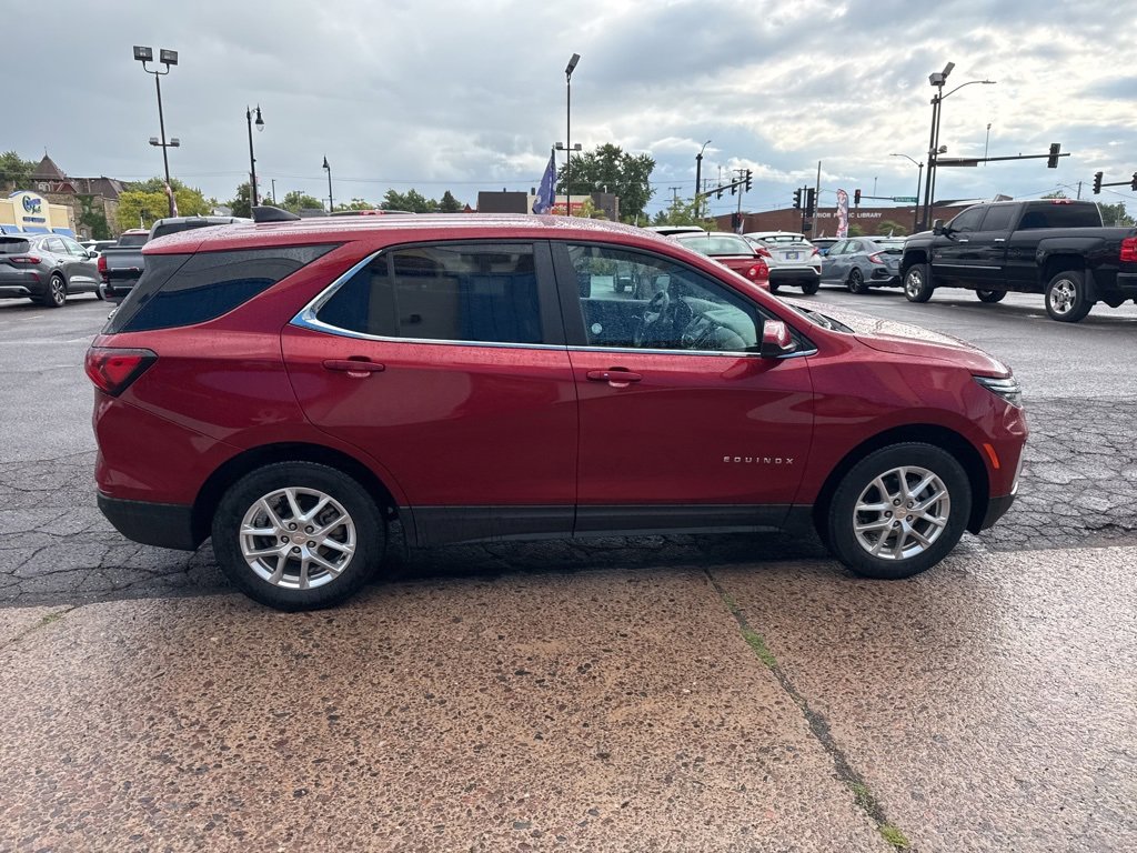 2024 Chevrolet Equinox LT photo 8