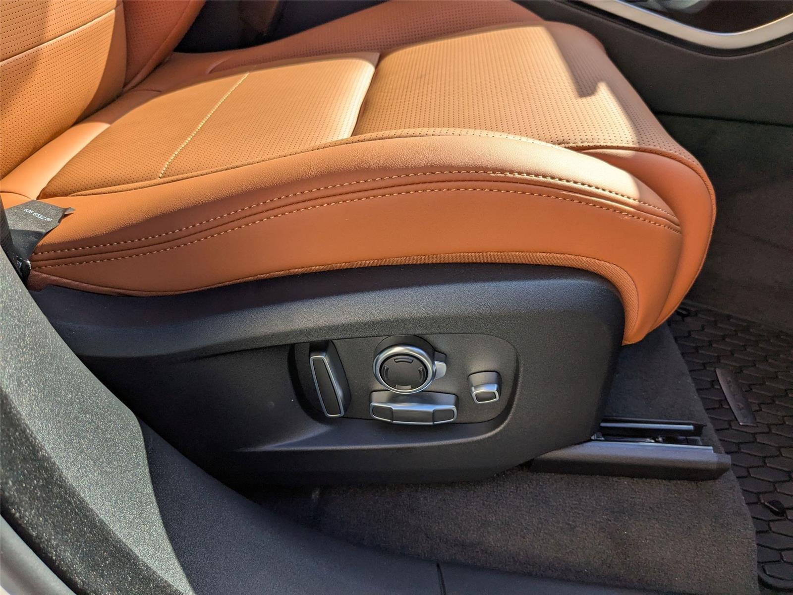2026 Jaguar F-PACE P250 R-Dynamic S photo 32