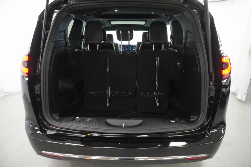 2025 Chrysler Pacifica photo 31