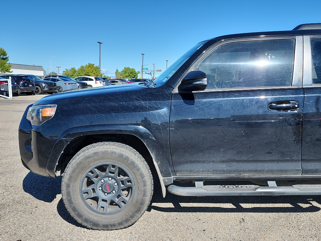 2020 Toyota 4Runner SR5 Premium photo 10