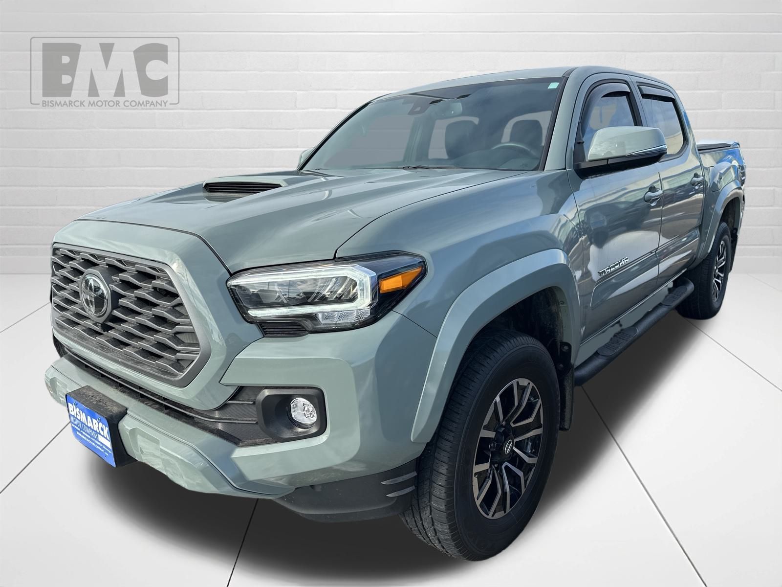 2023 Toyota Tacoma TRD Sport's photo