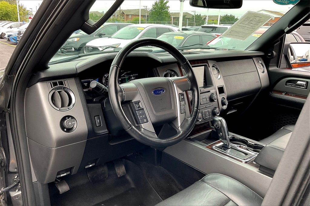 2016 Ford Expedition Platinum photo 12