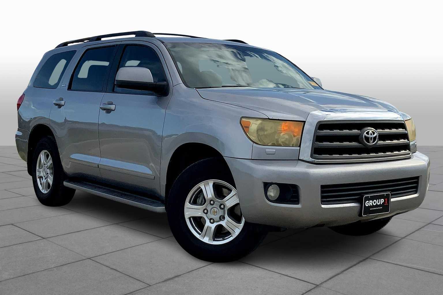 2010 Toyota Sequoia photo 2