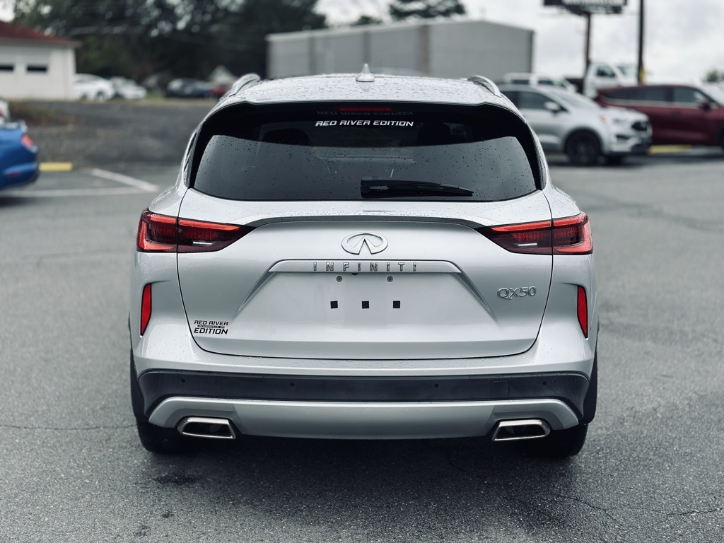 2021 Infiniti QX50 Essential photo 6