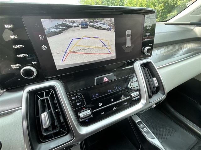2022 Kia Sorento S photo 19
