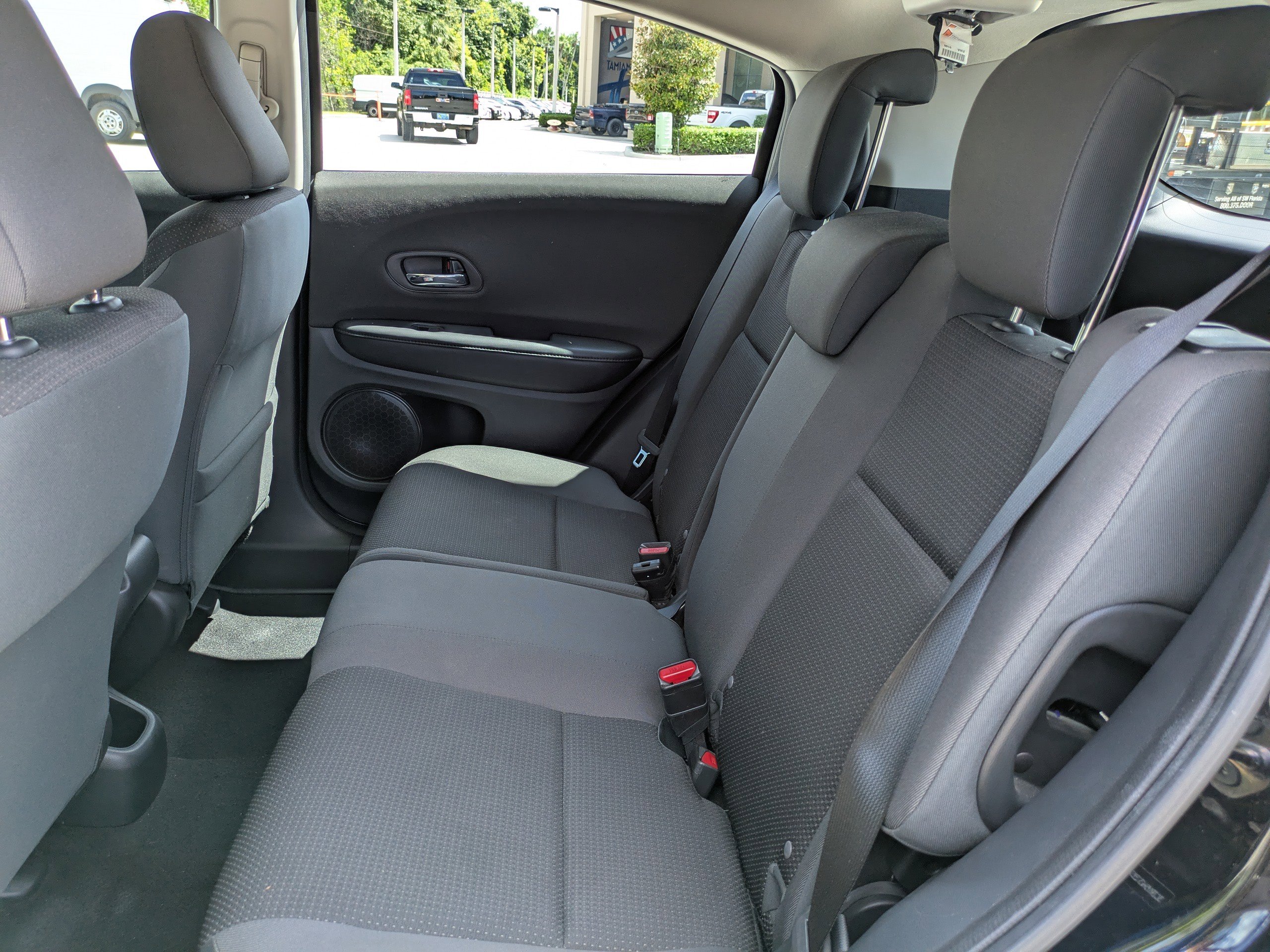2019 Honda HR-V LX photo 13