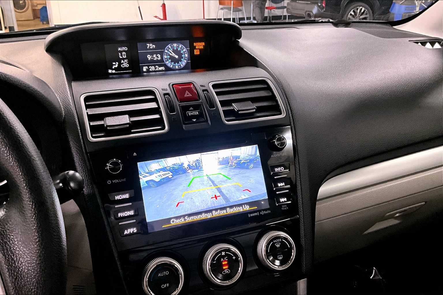 2018 Subaru Forester Premium photo 25