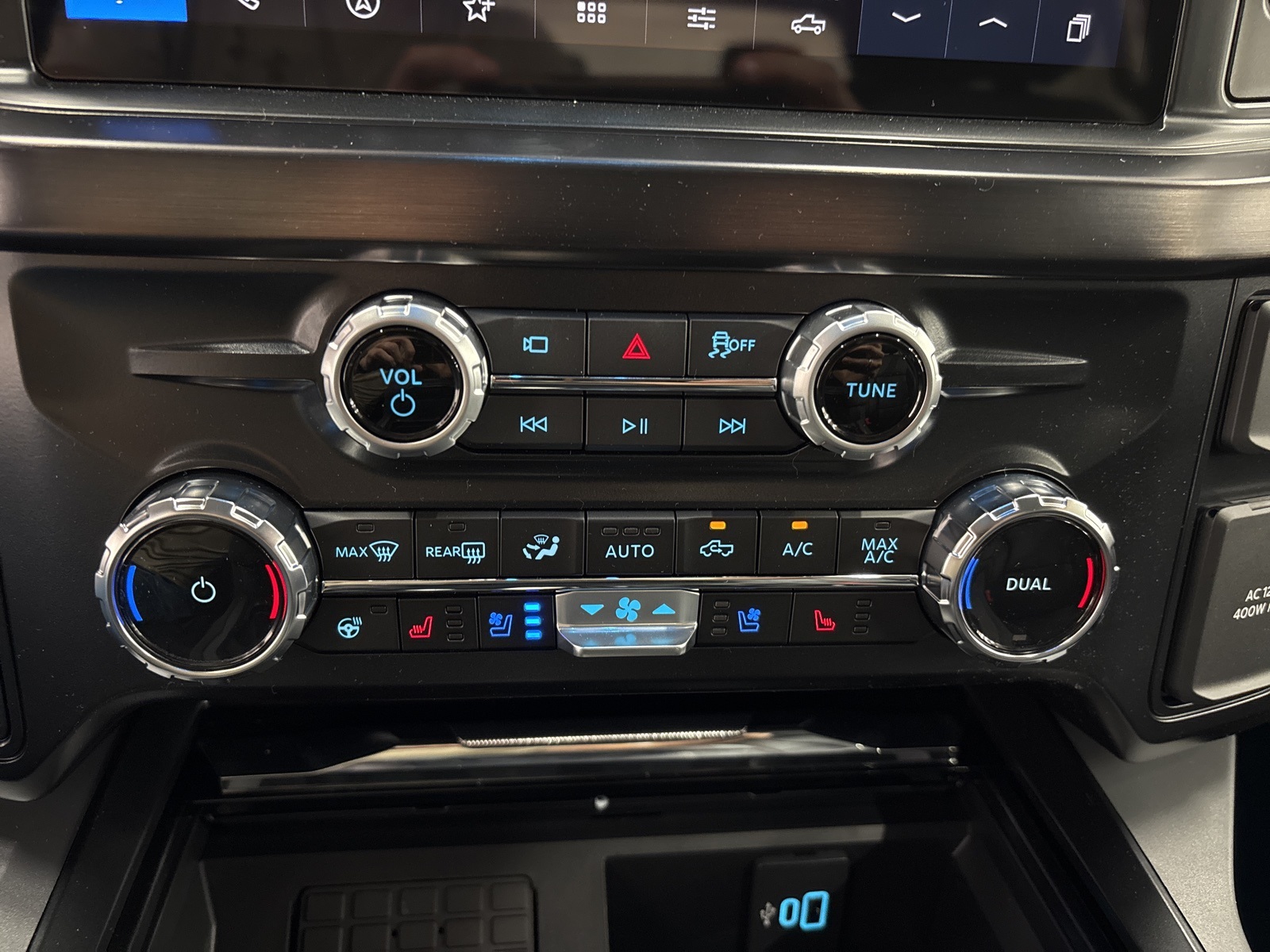 2026 Ford F-350 Lariat photo 19