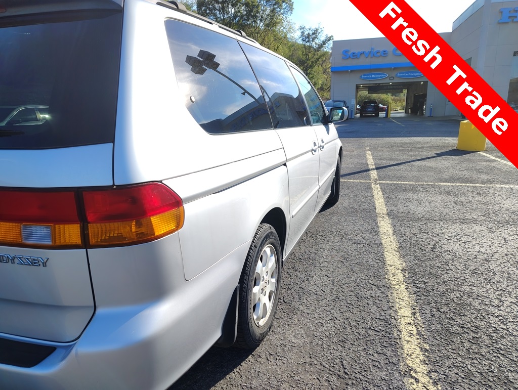 2004 Honda Odyssey EX photo 2