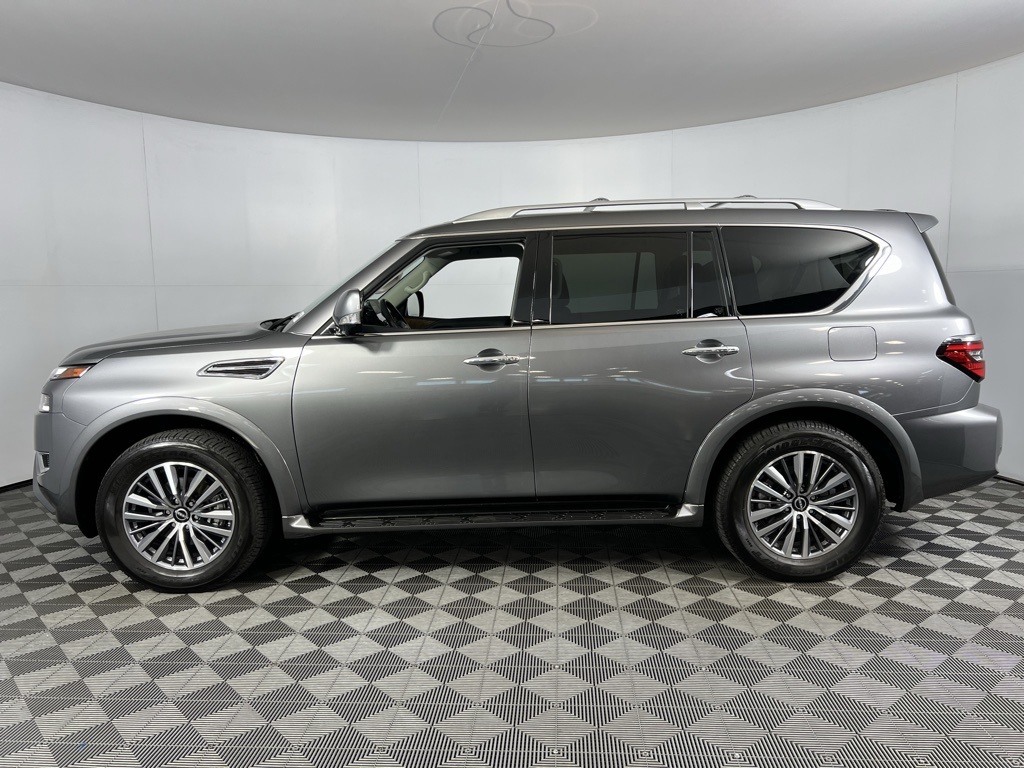 2024 Nissan Armada SL photo 7