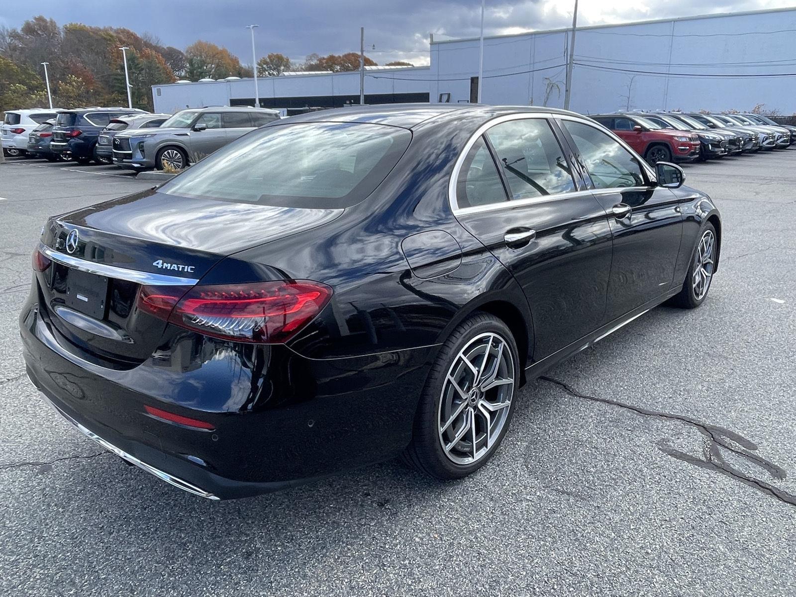 2023 Mercedes Benz E 350 4MATIC photo 4