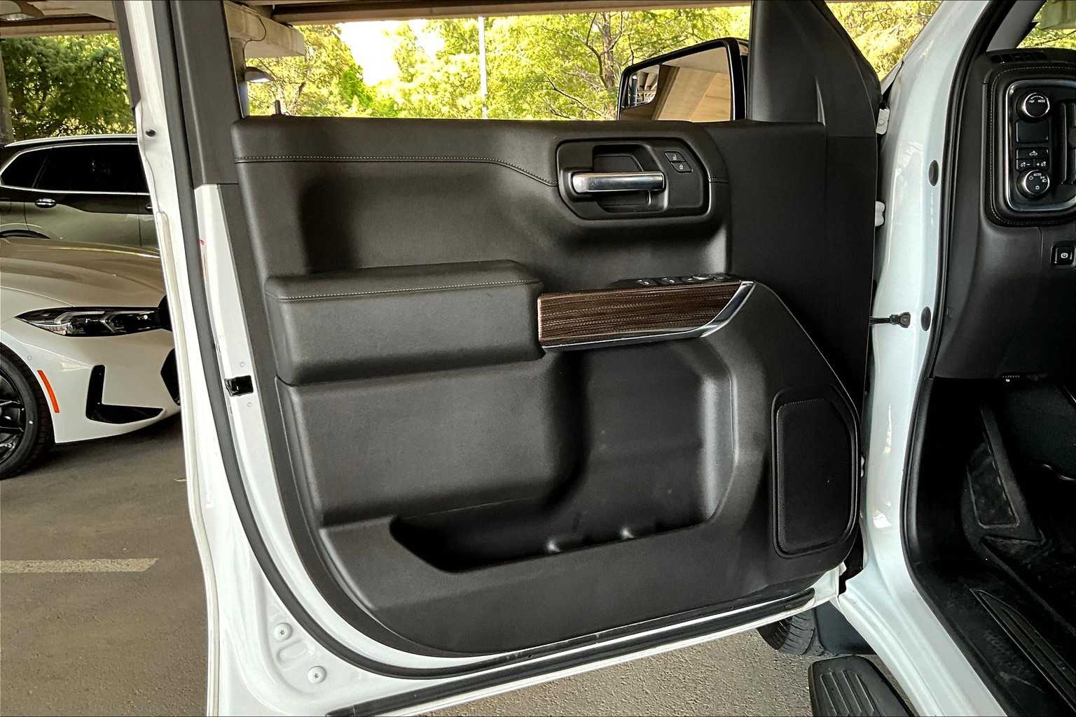 2020 Chevrolet Silverado 1500 LT photo 20