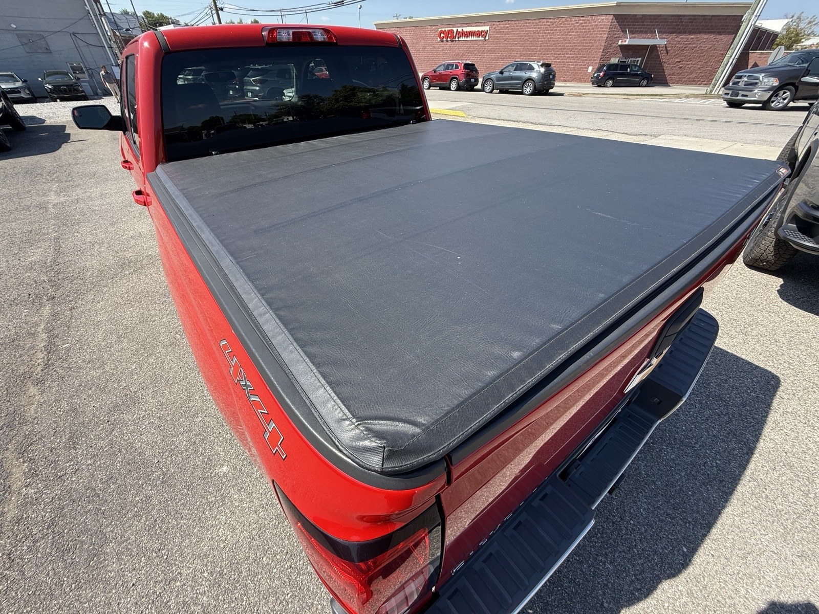 2017 Chevrolet Silverado 1500 LT photo 23
