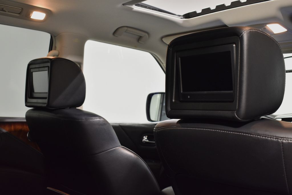 2017 Infiniti QX80 Base photo 23