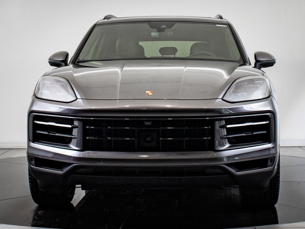 2024 Porsche Cayenne photo 11