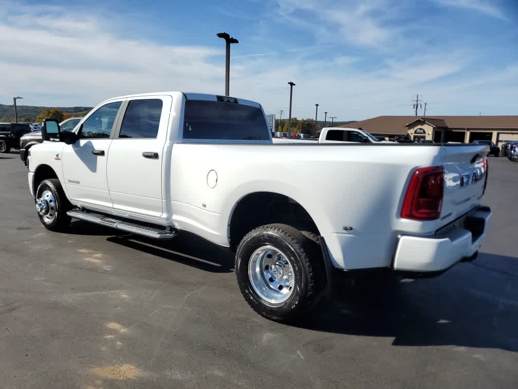 2025 Ram 3500 Big Horn photo 3