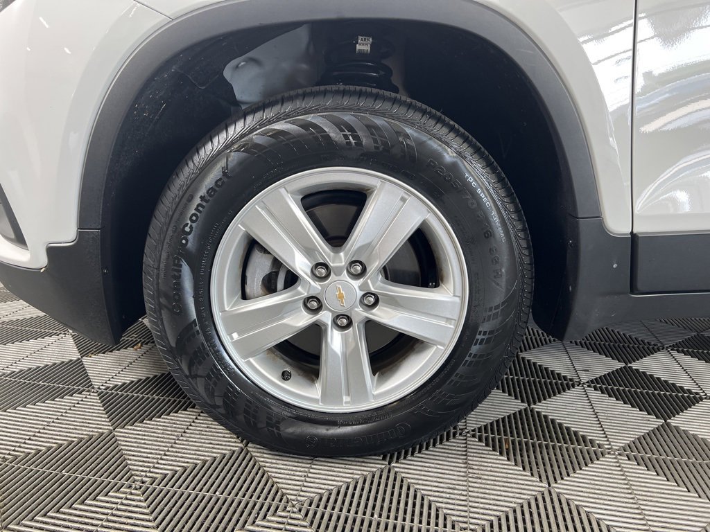 2022 Chevrolet Trax LS photo 27