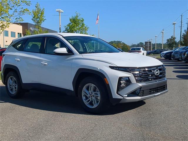 2025 Hyundai Tucson SE photo 3