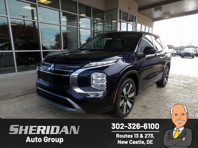 2025 Mitsubishi Outlander SE's photo