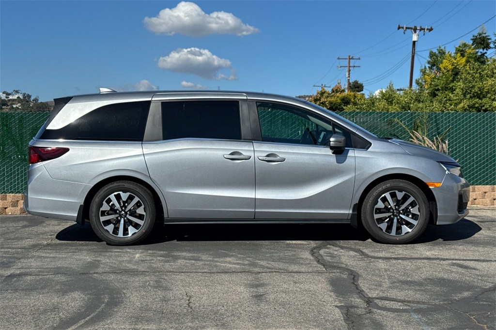 2026 Honda Odyssey EX-L photo 3