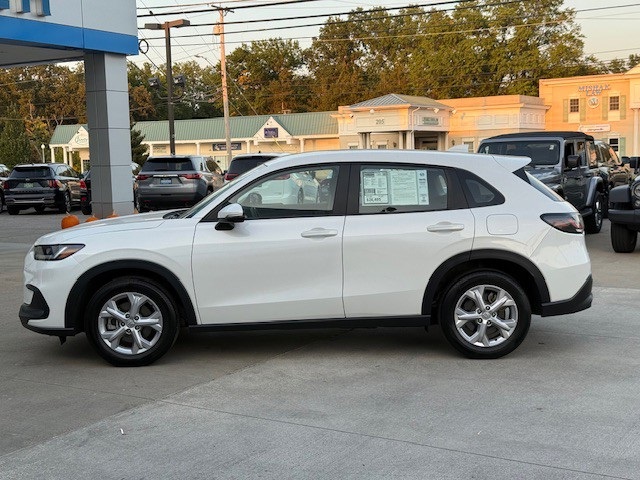 2025 Honda HR-V LX photo 3