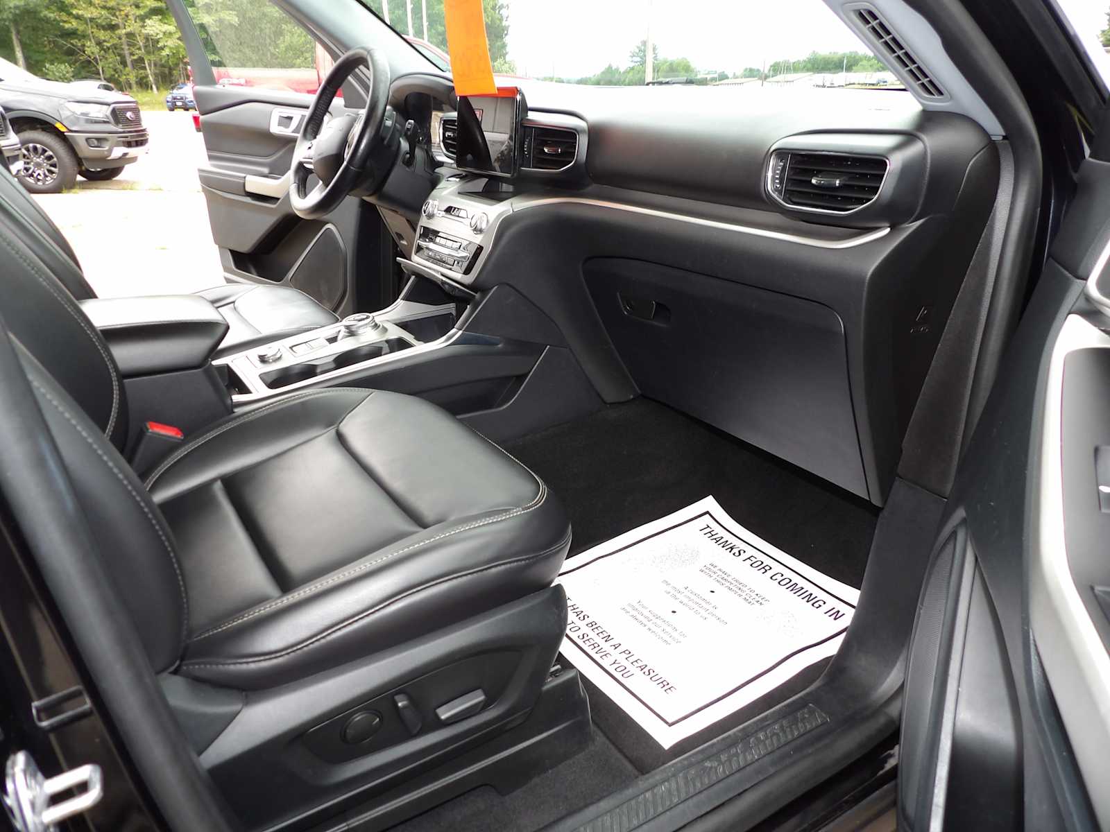 2021 Ford Explorer XLT photo 15