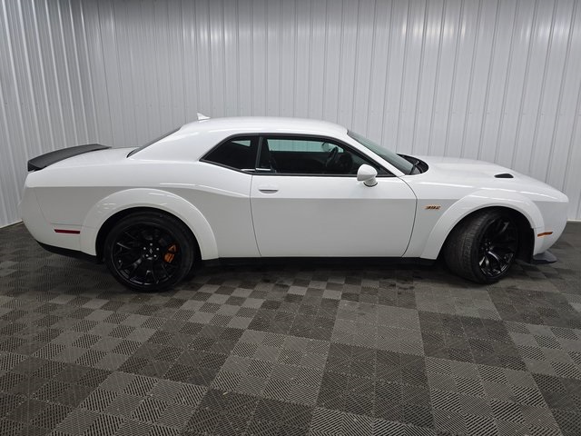 2022 Dodge Challenger R/T Scat Pack Widebody photo 2