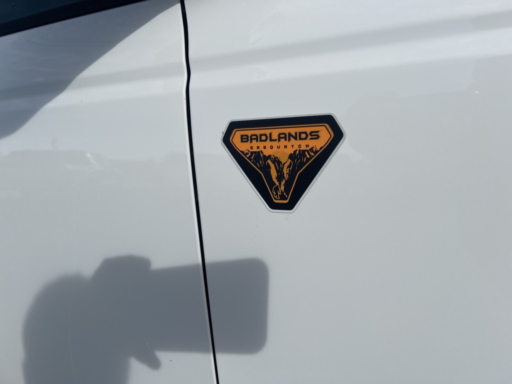 2025 Ford Bronco Badlands photo 3