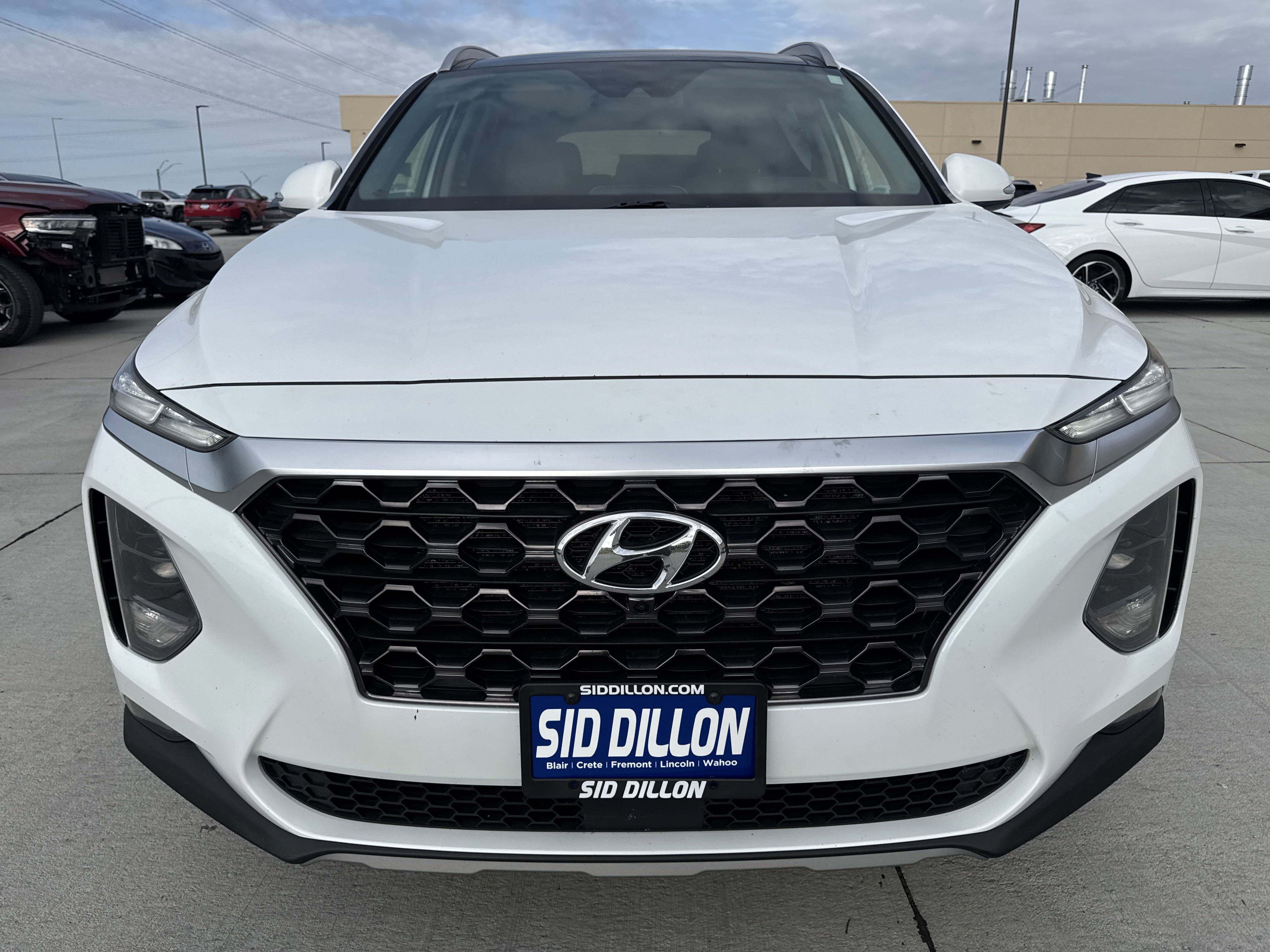 2019 Hyundai Santa Fe Ultimate photo 2
