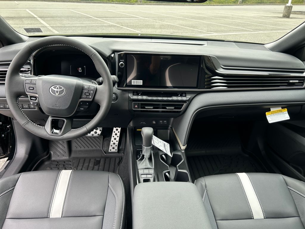 2026 Toyota Camry SE photo 12