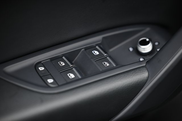 2023 Audi Q5 40 Premium photo 15