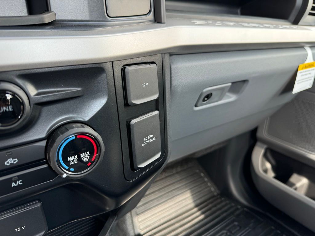 2024 Ford F-550 photo 22